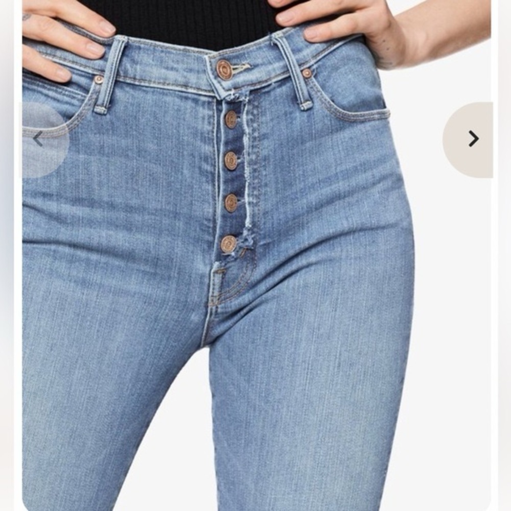 MOTHER The Fly Cut Stunner Ankle Fray Jean - Light Wash Denim - Size 24 - Picture 3 of 13